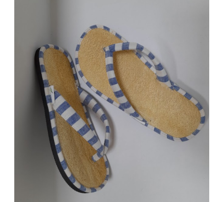 Dép mặt xơ mướp, quai kẹp bằng vải sọc