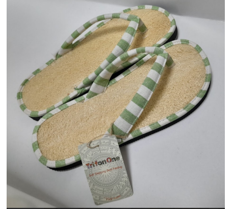 Dép mặt xơ mướp, quai kẹp bằng vải sọc trắng-xanh lá