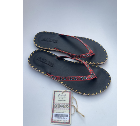 Dép thổ cẩm kẹp ngón hình thoi